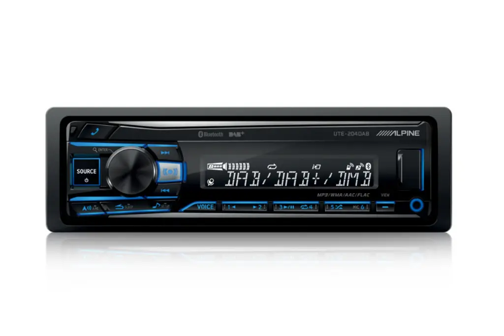 ute-204dab-autoradio-with-dab-usb-playback-and-bluetooth-66768e1c8cab7.webp